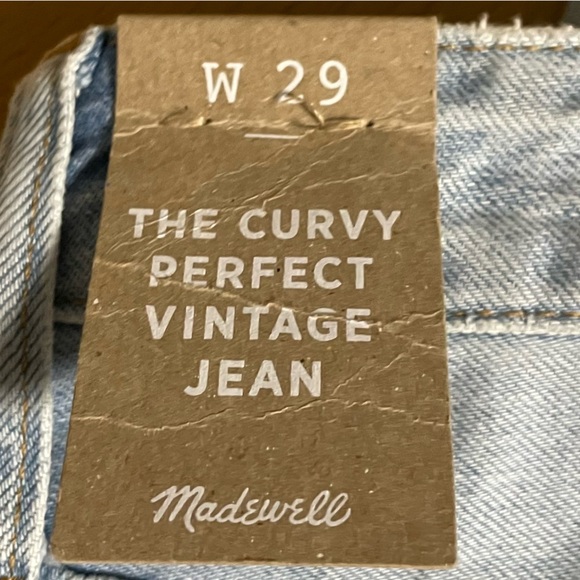 Madewell - The Curvy Perfect Vintage Jeans - Picture 8 of 8